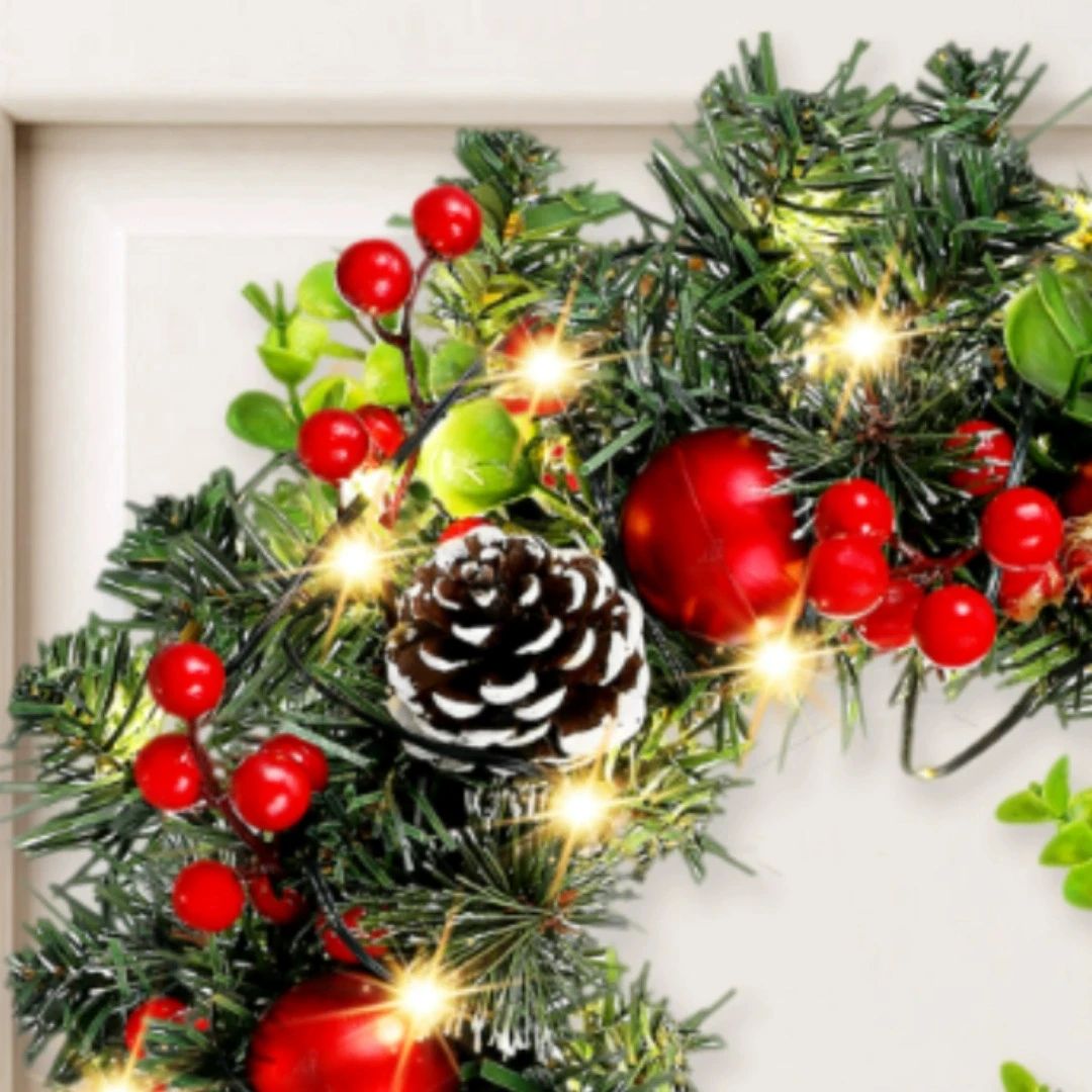 Winter Glow Wreath